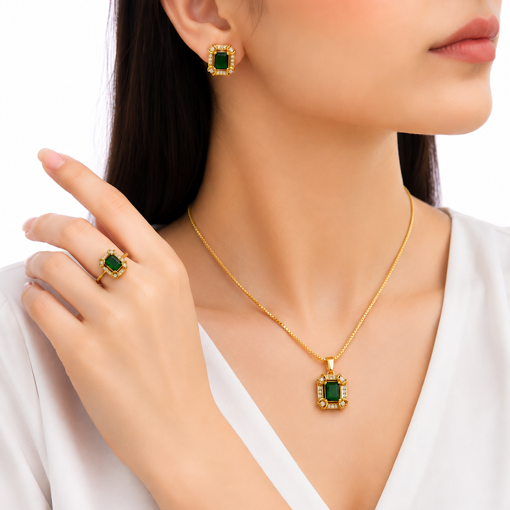 Emerald Green Luxury Jewellery Set – Necklace, Ring & Earrings